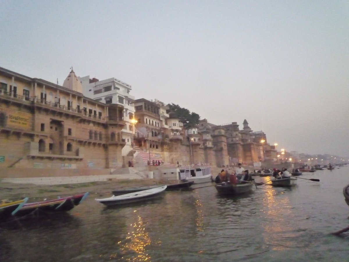 Sunrise - Bank of river Ganga33
